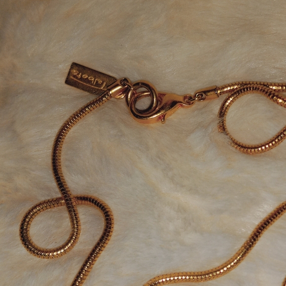 "TALBOTS" Gold Rope Chain Necklace w/ TALBOTS Charm - Picture 6 of 7